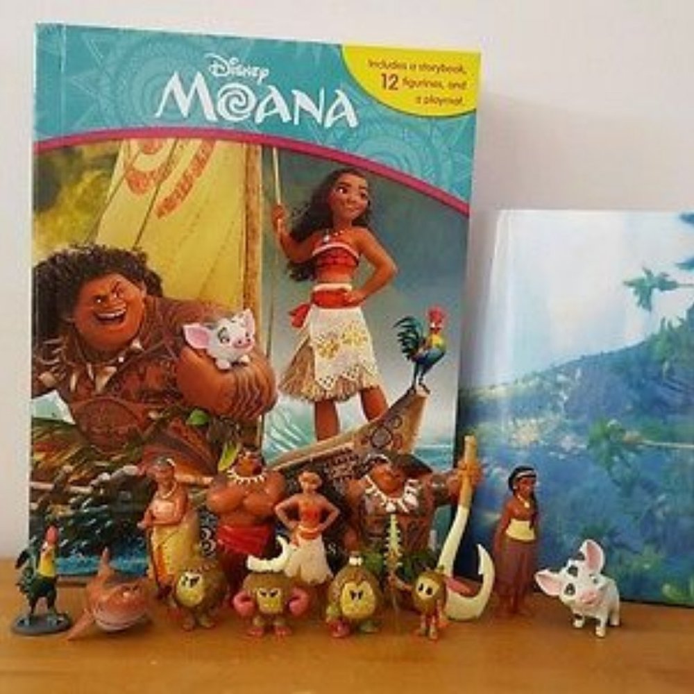 Disney Moana My Busy Board Book with Figurines - Picture 3 of 6